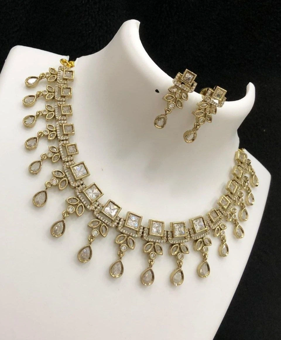 Victorian Stone Necklace set - Pink